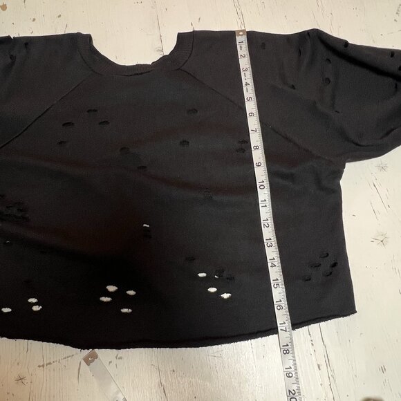 Know One Cares Cropped Sweater S Whimsigoth Embroidered Red Roses Distressed - Picture 6 of 10